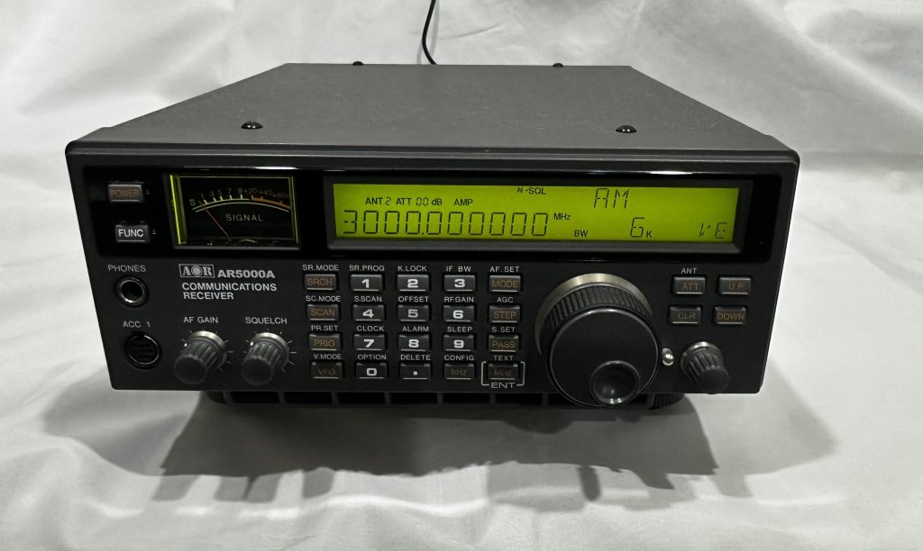 ( SOLD ) AOR AR5000A PLUS 3 with CTCSS board in Excellent Condition ...