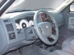 dodgetruck_dakotaclubcab4x2_st_2007_dashboard_dashboard_640x480.jpg